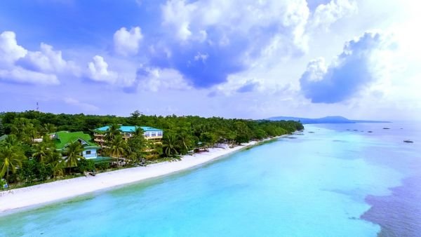 Marilou Resort - Dumaluan Beach Aerial view 